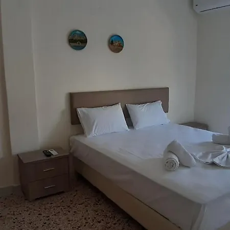 Zoi * Paralia Dionysiou