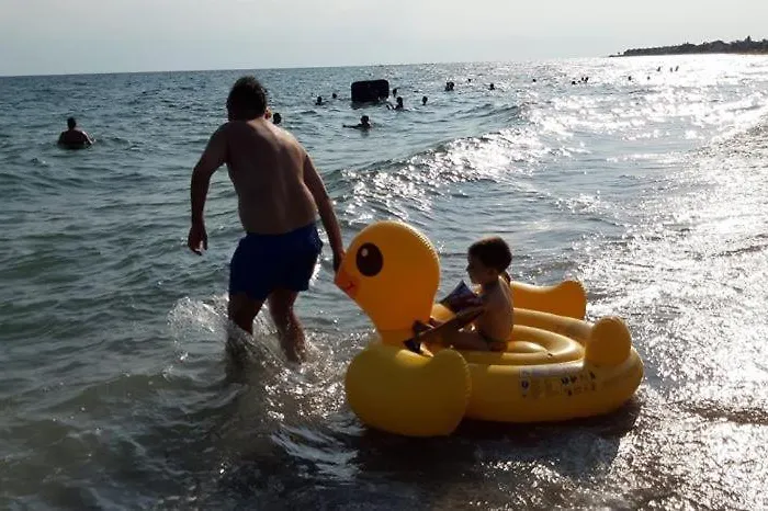 Apartament Zoi Paralia Dionisiou